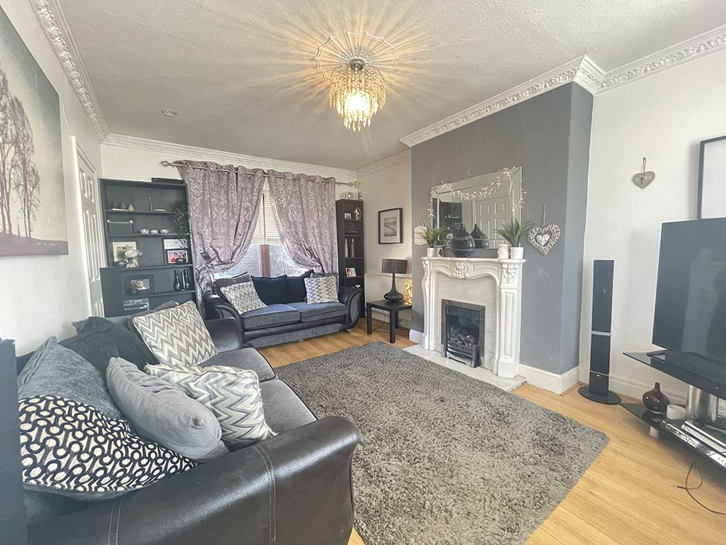 3 bedroom semi-detached house For Sale in Foulridge - Lounge